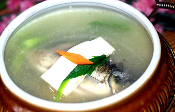 鯽魚豆腐湯